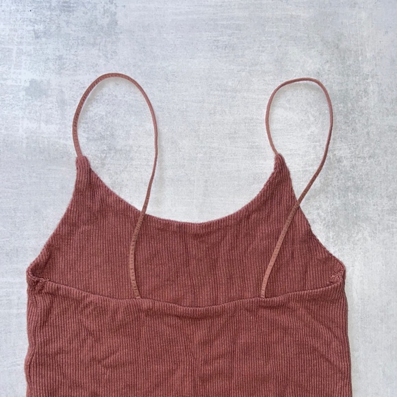 AE SOFT & SEXY bungee strap tank top - Picture 10 of 15